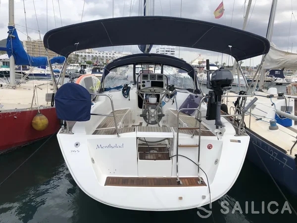 Dufour 365 GL - Yacht Charter Sailica