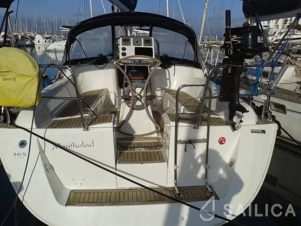 Dufour 365 GL - Yacht Charter Sailica
