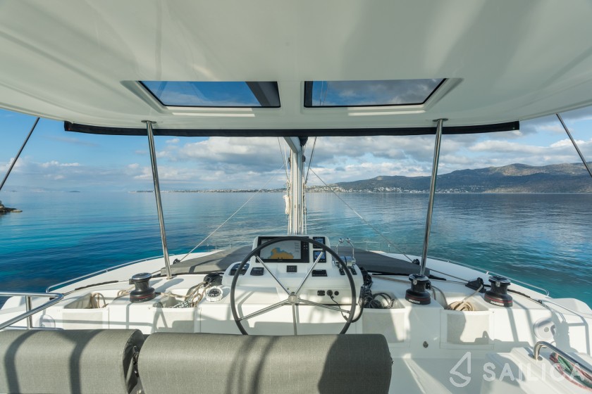 Lagoon 51 - Yacht Charter Sailica
