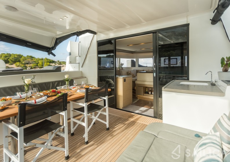 Lagoon 51 - Yacht Charter Sailica