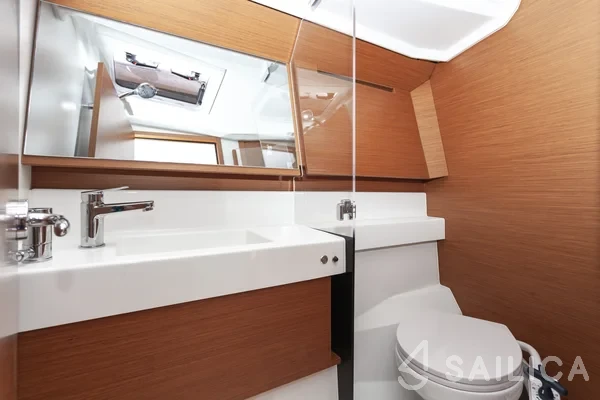 Sun Odyssey 410 - Yacht Charter Sailica