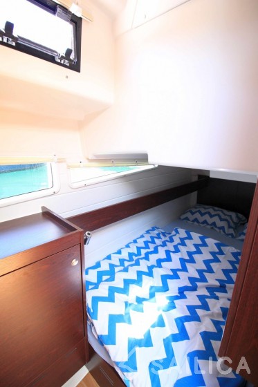 Platinum 989 - Yacht Charter Sailica