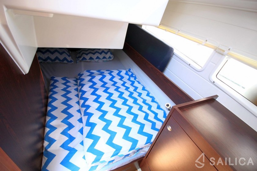 Platinum 989 - Yacht Charter Sailica