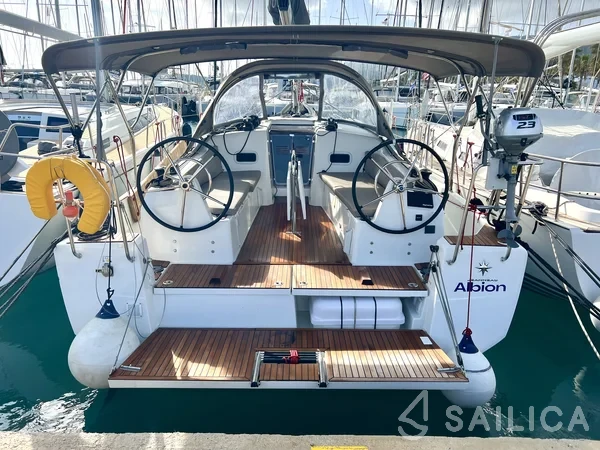 Sun Odyssey 380 - Yacht Charter Sailica
