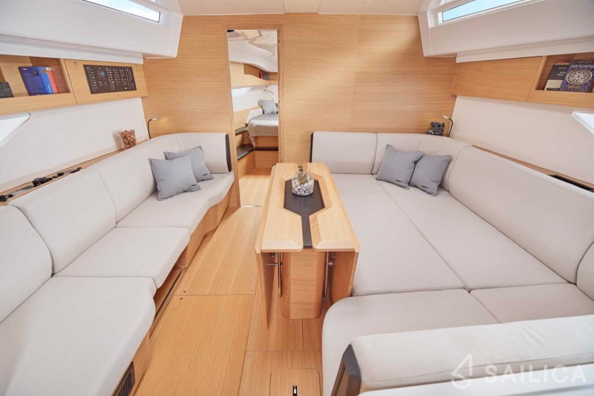 Elan E6 - Yacht Charter Sailica