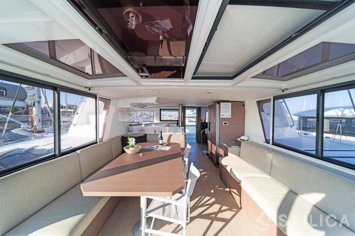 Bali 4.6 - Yacht Charter Sailica