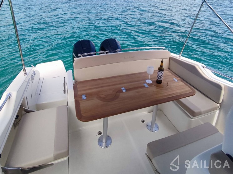 Quicksilver Activ 875 Sundeck - Yacht Charter Sailica