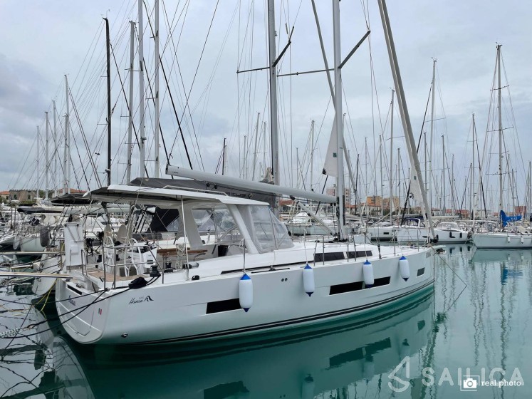 Hanse 460 - Yacht Charter Sailica