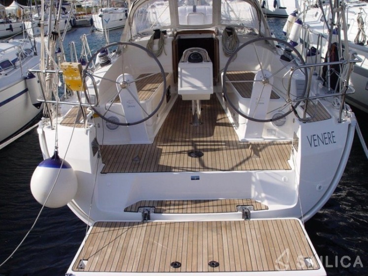 Bavaria 37 Cruiser - Yacht Charter Sailica