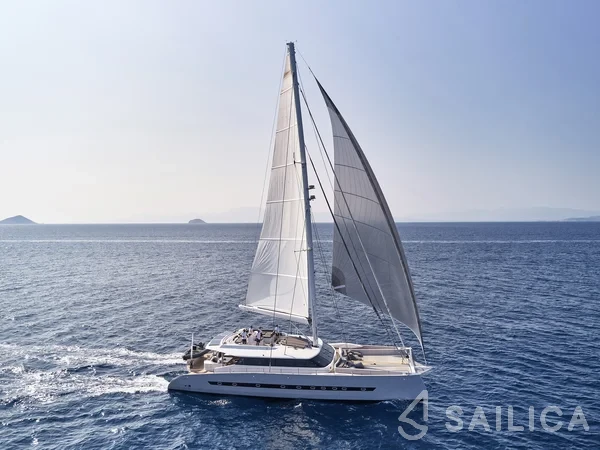 Balance 760F - Yacht Charter Sailica