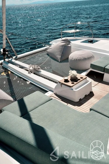 Lagoon 55 - Yacht Charter Sailica