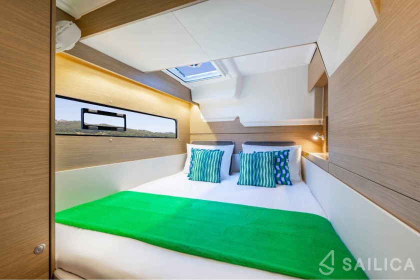 Lagoon 38 - Yacht Charter Sailica