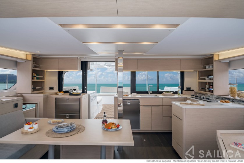 Lagoon 46  - Yacht Charter Sailica