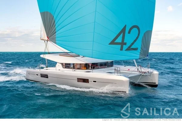 Lagoon 420 - Yacht Charter Sailica