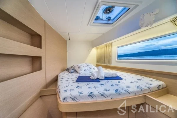 Lagoon 420 - Yacht Charter Sailica