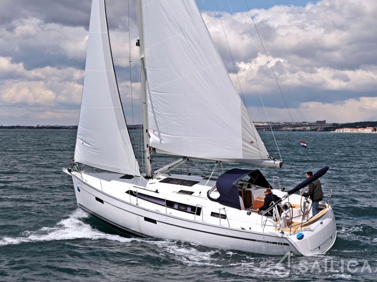 Bavaria 37 Cruiser - Yacht Charter Sailica