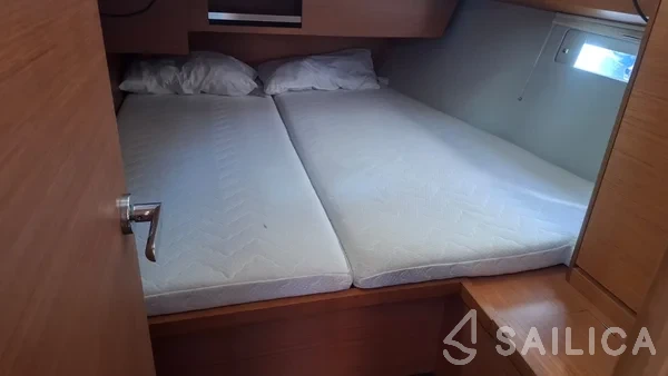 Dufour 430 - Yacht Charter Sailica