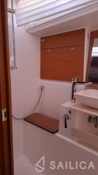 Dufour 430 - Yacht Charter Sailica