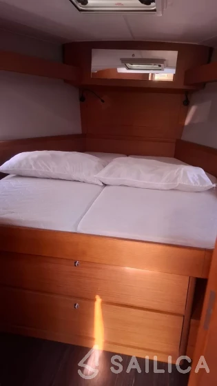 Dufour 430 - Yacht Charter Sailica