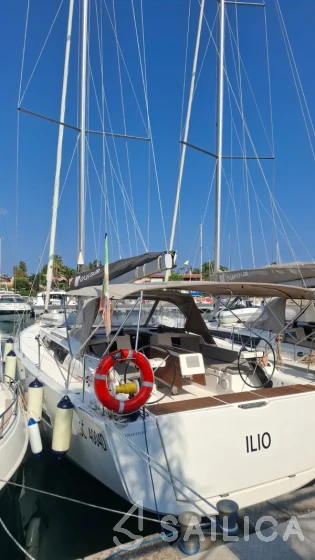Dufour 430 - Yacht Charter Sailica