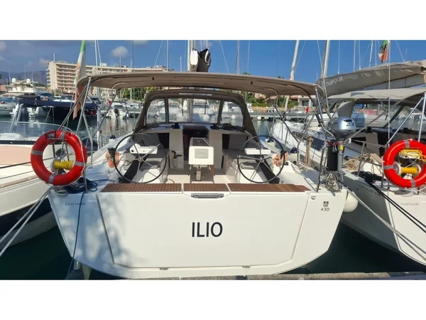 Dufour 430 - Yacht Charter Sailica