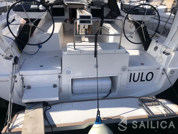 Dufour 37 - Yacht Charter Sailica