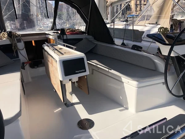 Dufour 37 - Yacht Charter Sailica