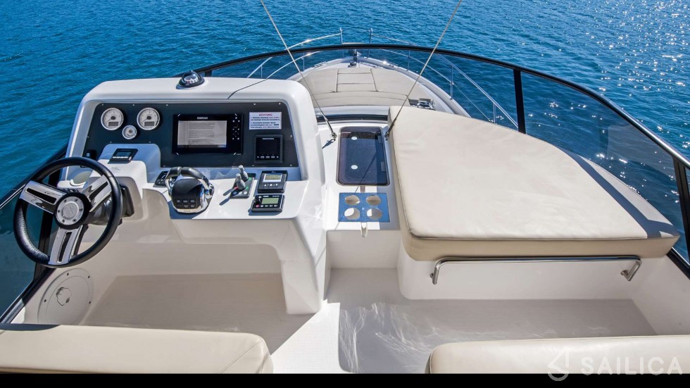 Bavaria Virtess 420 Fly - Yacht Charter Sailica