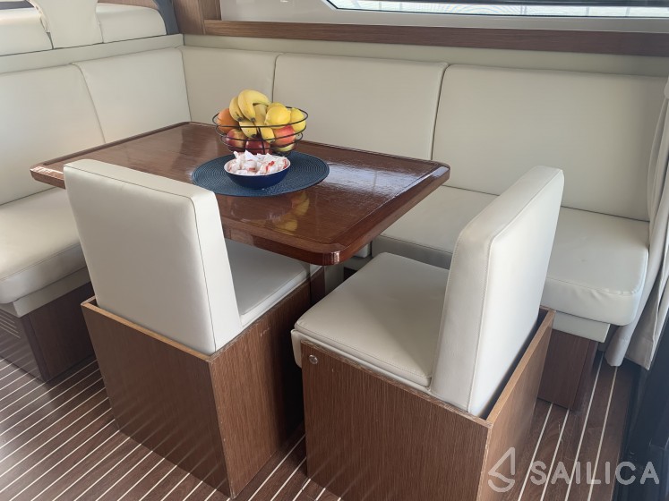 Bavaria Virtess 420 Fly - Yacht Charter Sailica