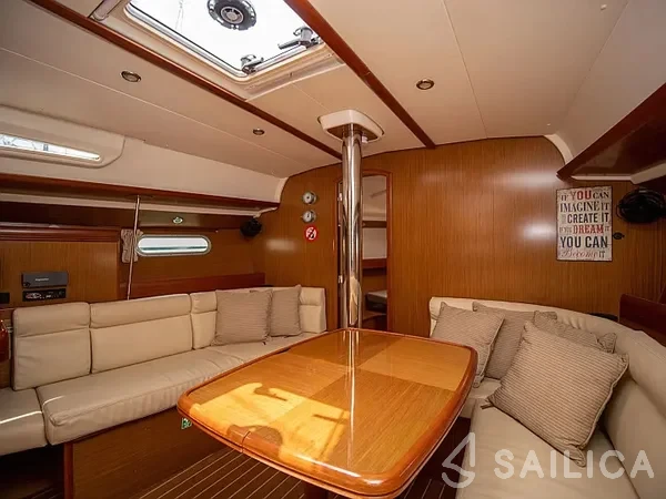 Sun Odyssey 42i - Yacht Charter Sailica