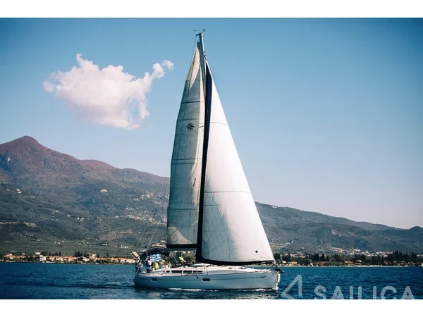 Sun Odyssey 42i - Yacht Charter Sailica