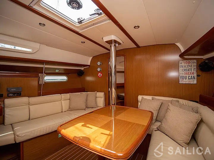 Sun Odyssey 42i - Yacht Charter Sailica