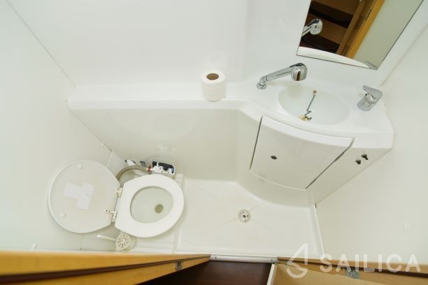 Lagoon 380 - Yacht Charter Sailica