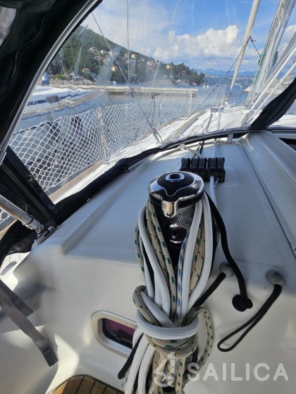 Oceanis 34 - Yacht Charter Sailica