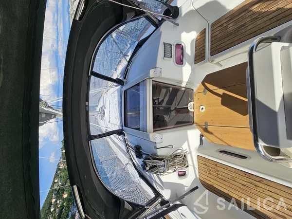 Oceanis 34 - Yacht Charter Sailica
