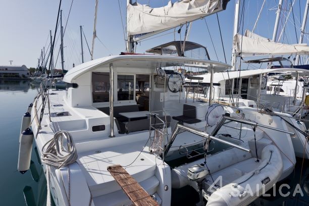 Lagoon 39 - Yacht Charter Sailica