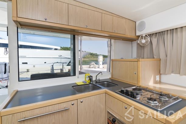 Lagoon 39 - Yacht Charter Sailica
