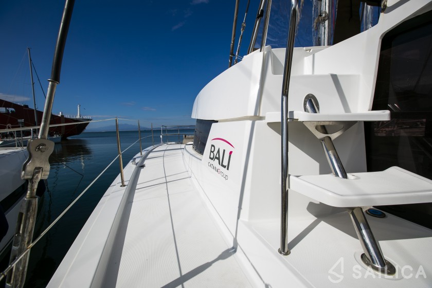 Bali 4.1 - Yacht Charter Sailica
