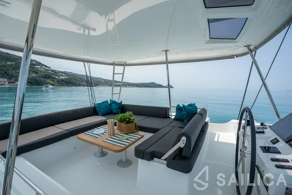 Lagoon 51 - Yacht Charter Sailica