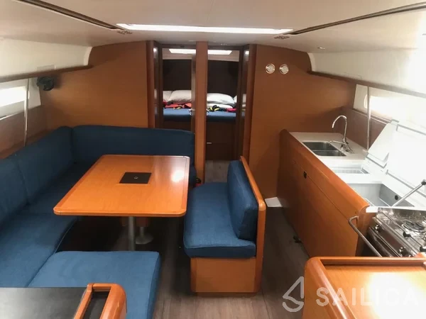 Sun Odyssey 519 - Yacht Charter Sailica