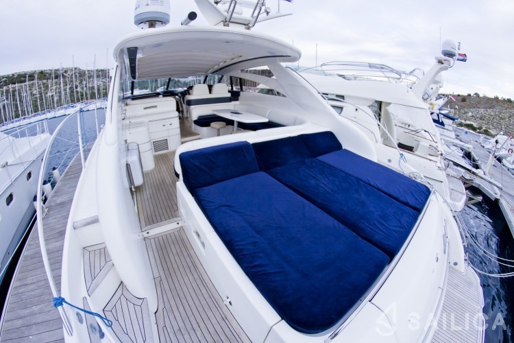 Princess V 58 - Yacht Charter Sailica