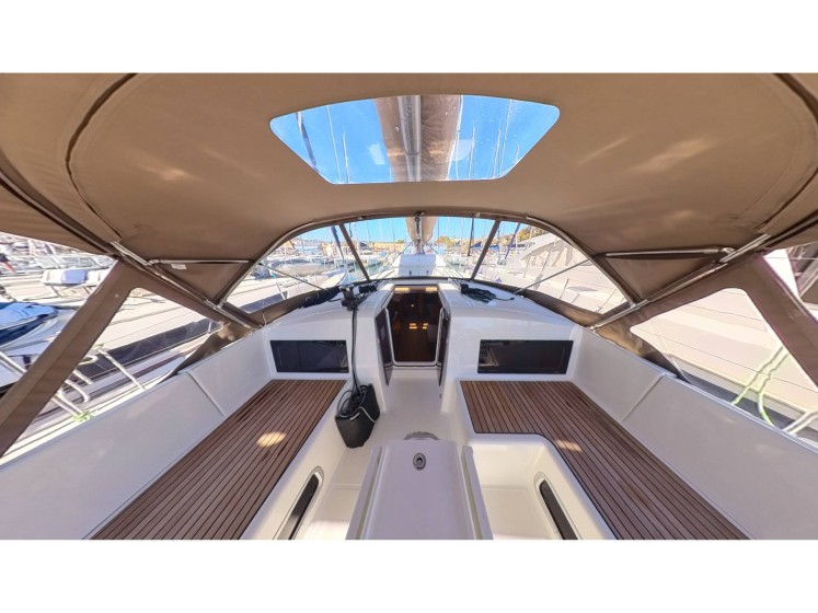 Sun Odyssey 490 - Yacht Charter Sailica
