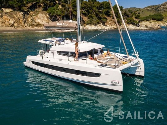 Bali 4.2 - Yacht Charter Sailica