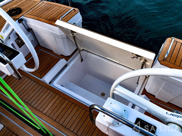 Elan E5 - Yacht Charter Sailica