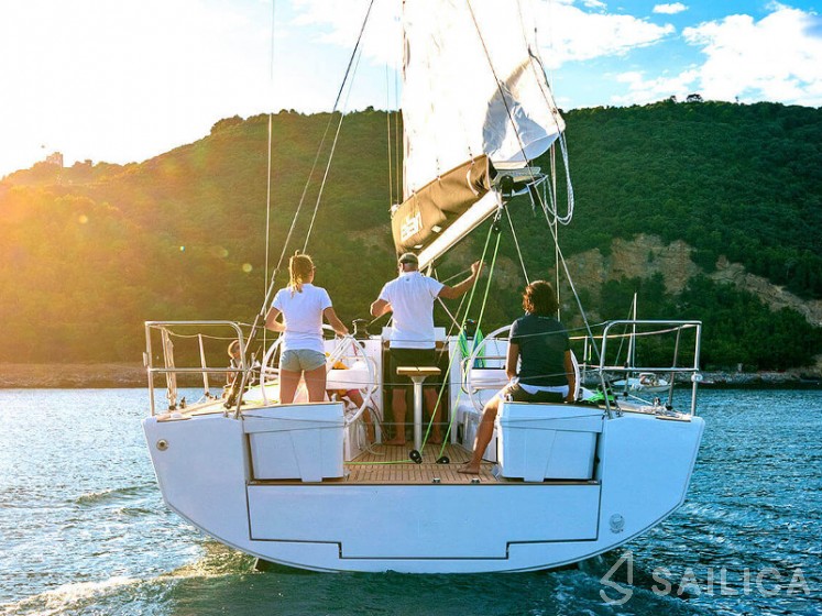 Elan E5 - Yacht Charter Sailica