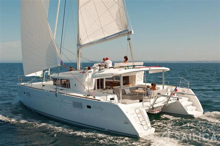 Lagoon 450 - Yacht Charter Sailica