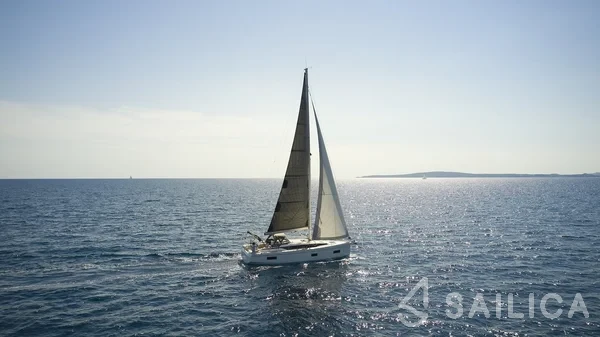 Bavaria C38 - Yacht Charter Sailica