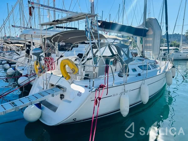 Sun Odyssey 35 - Yacht Charter Sailica
