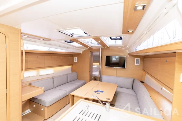 Dufour 390 - Yacht Charter Sailica