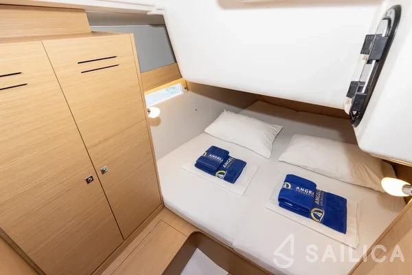 Dufour 390 - Yacht Charter Sailica